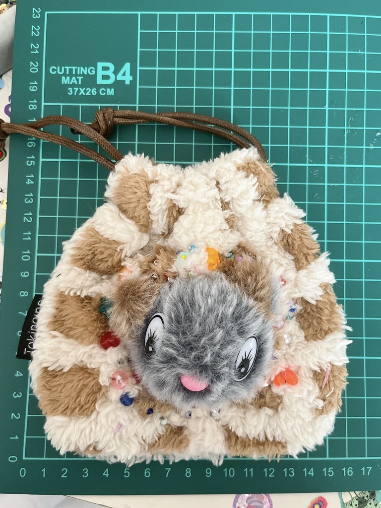 ハッピーを詰め込んだ巾着