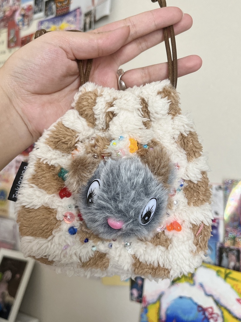 ハッピーを詰め込んだ巾着