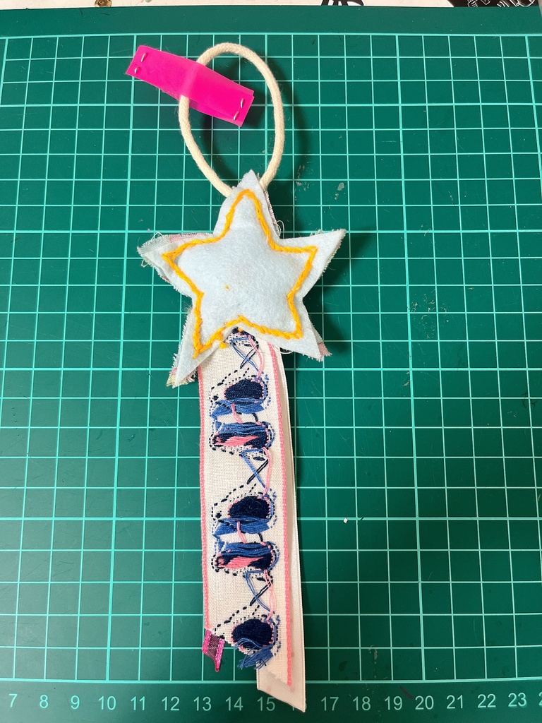 呪いのお守り