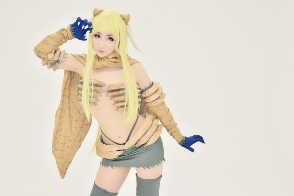 たべちゃうぞぉ/ぎゃお【〇ルトラ怪獣擬人化計画コスプレROM】