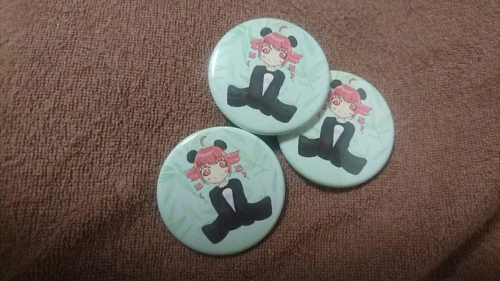 パンダテトさん缶バッジ(44mm)