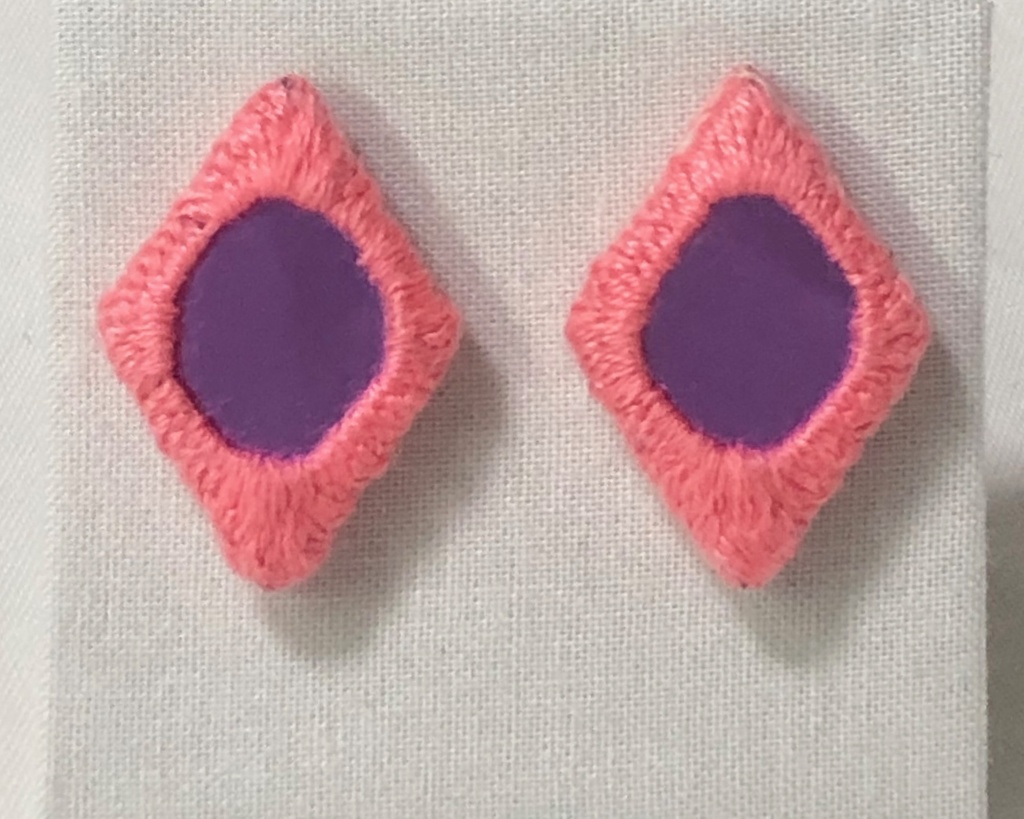 Miller刺繍ピアス（＊pink）