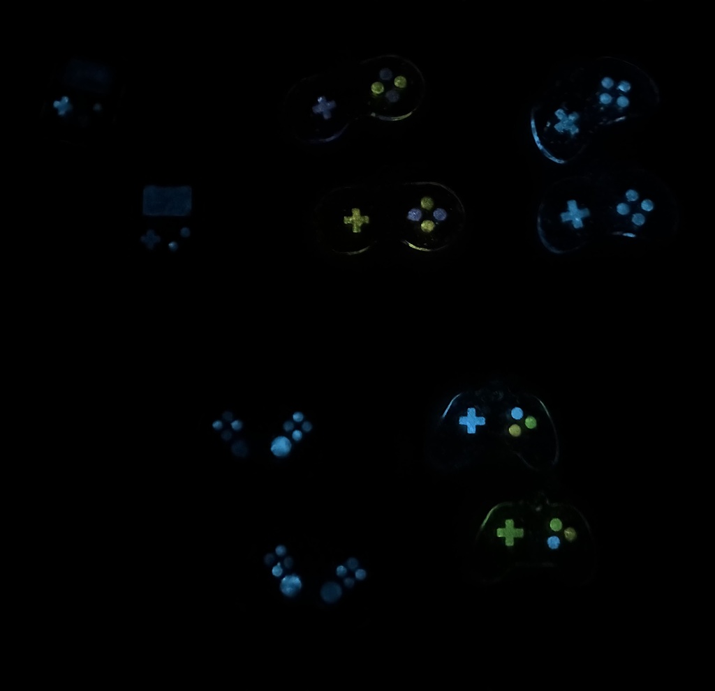 ゲーミングノンホールピアスシリーズ ②蓄光ラメ