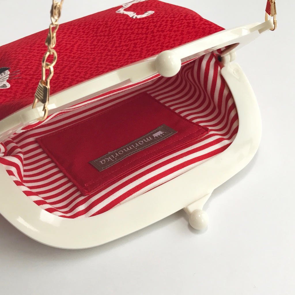 【送料込】和柄がま口ポーチ「おさんぽ猫」