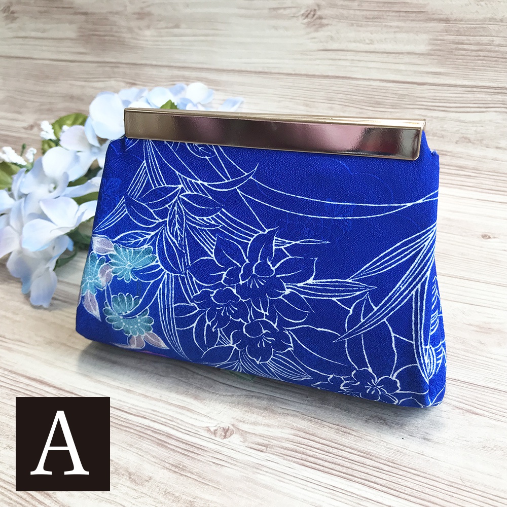手のひらサイズの折財布【和柄・藍】