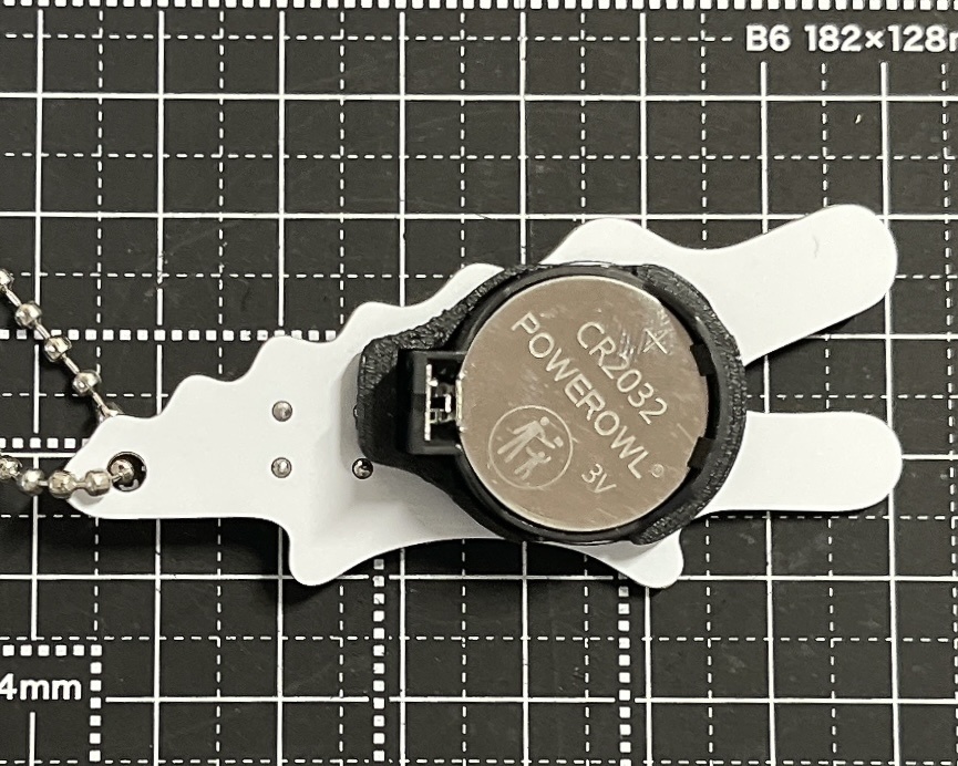 <全6色> Lチカ白ワニキーホルダー