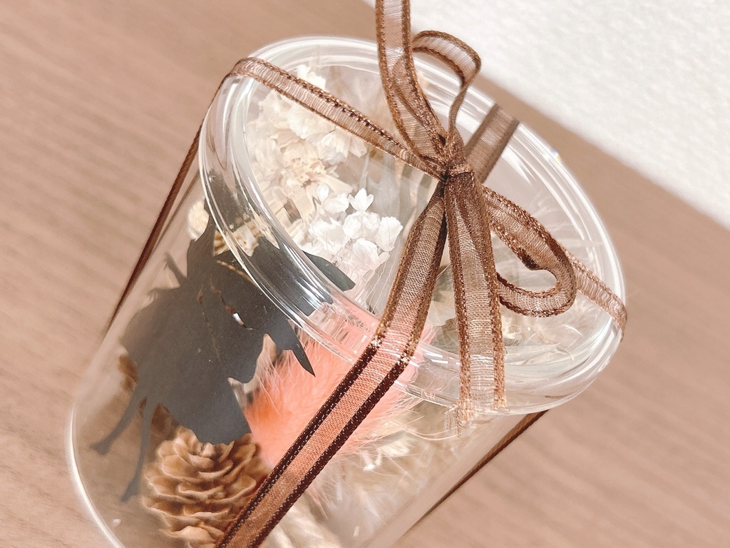 フェアリーシルエットの切り絵とドライフラワーのインテリア キャニスター