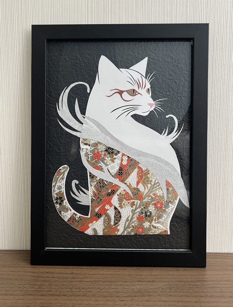 猫の切り絵 和風デザイン 黒フレーム付き