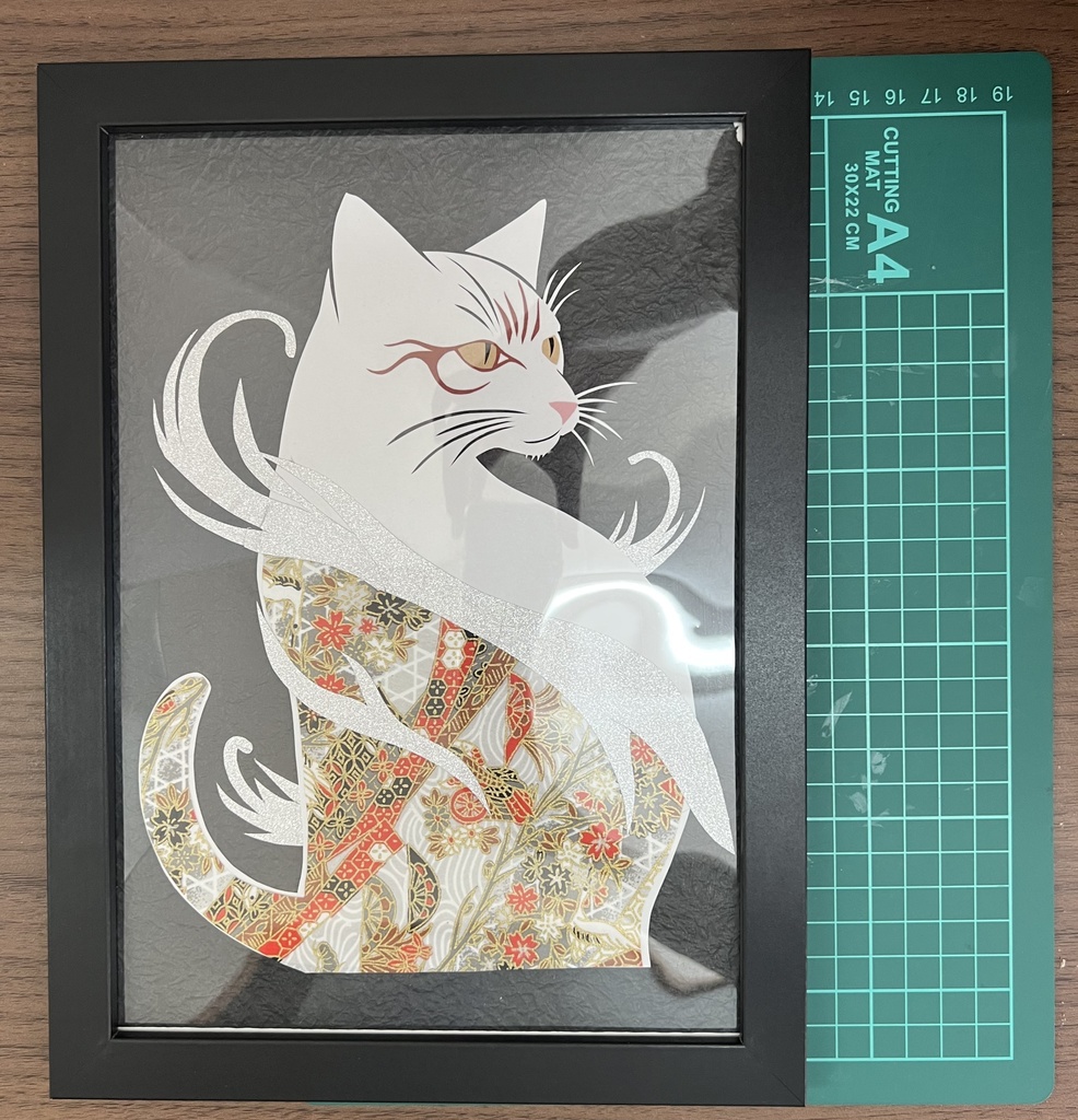 猫の切り絵 和風デザイン 黒フレーム付き