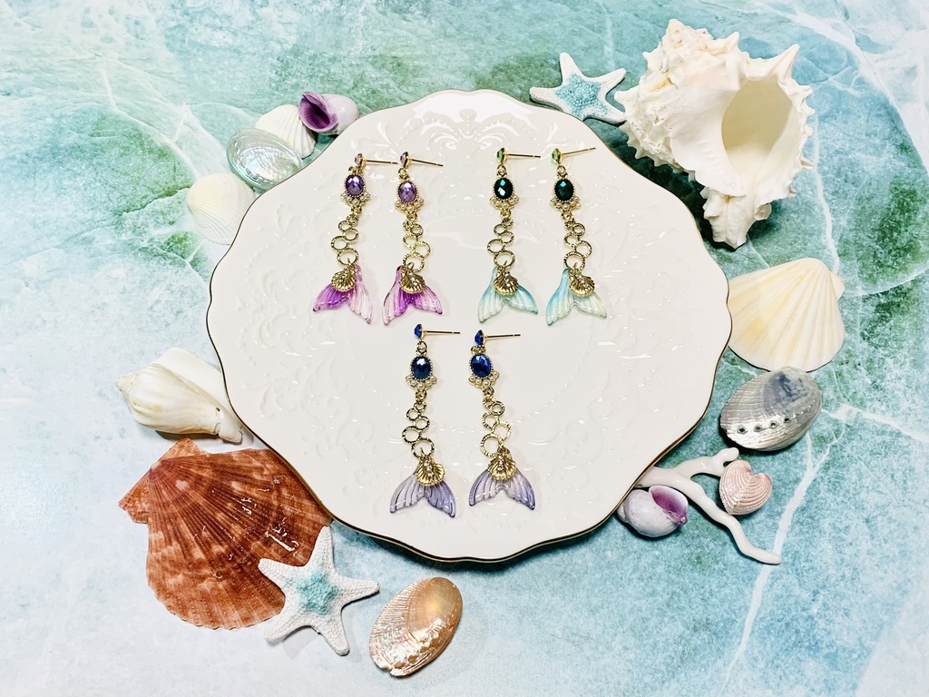 泡と宝石のマーメイドピアス