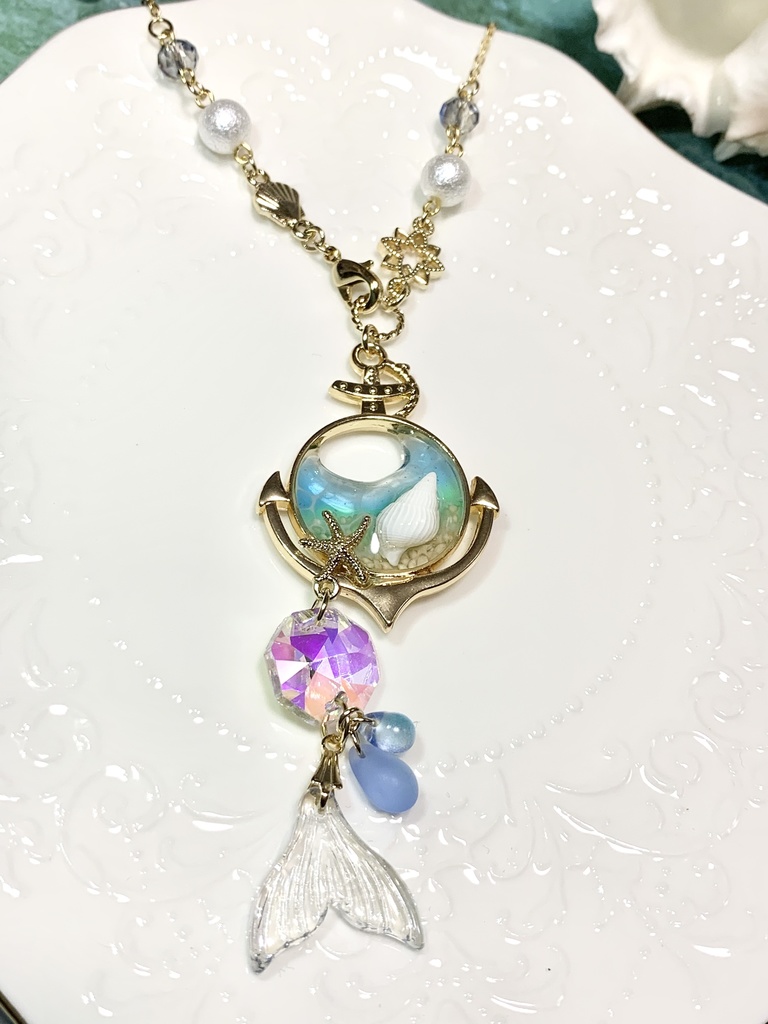 ひとすくいの海ペンダント