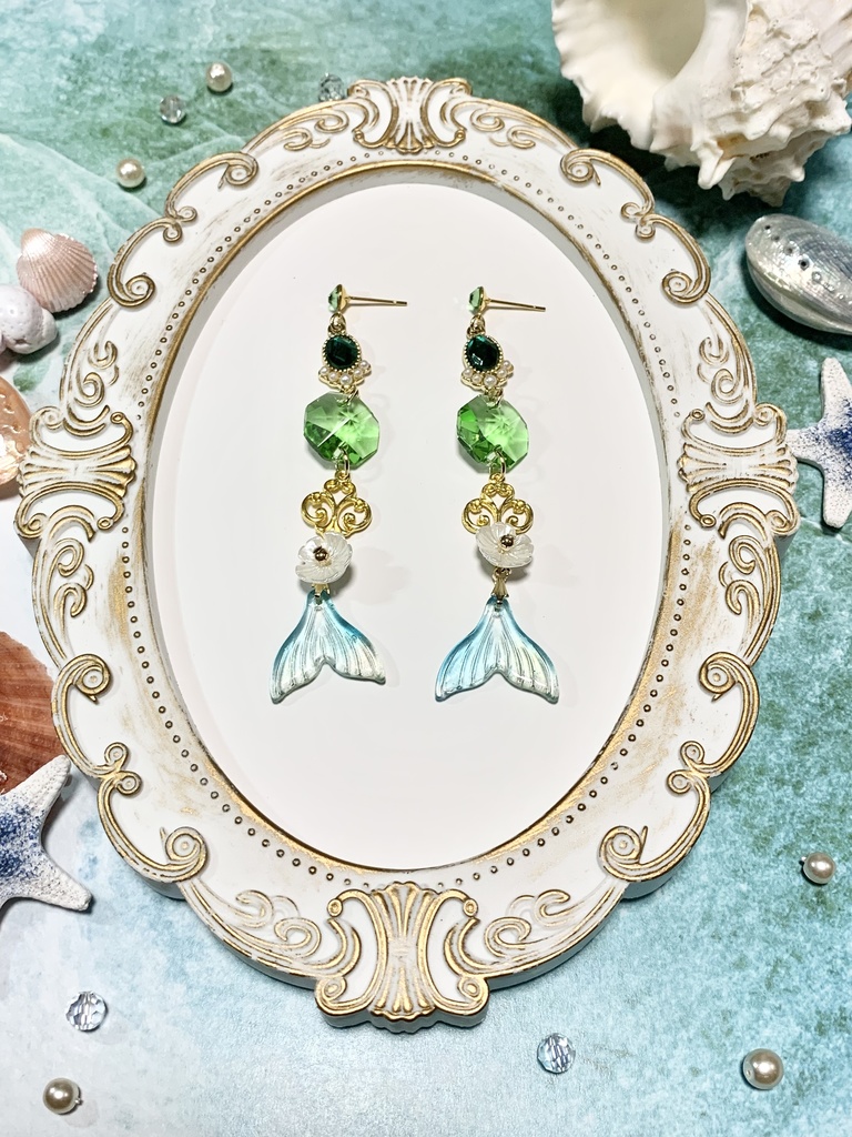 マーメイドのオクタゴンの宝石ピアス