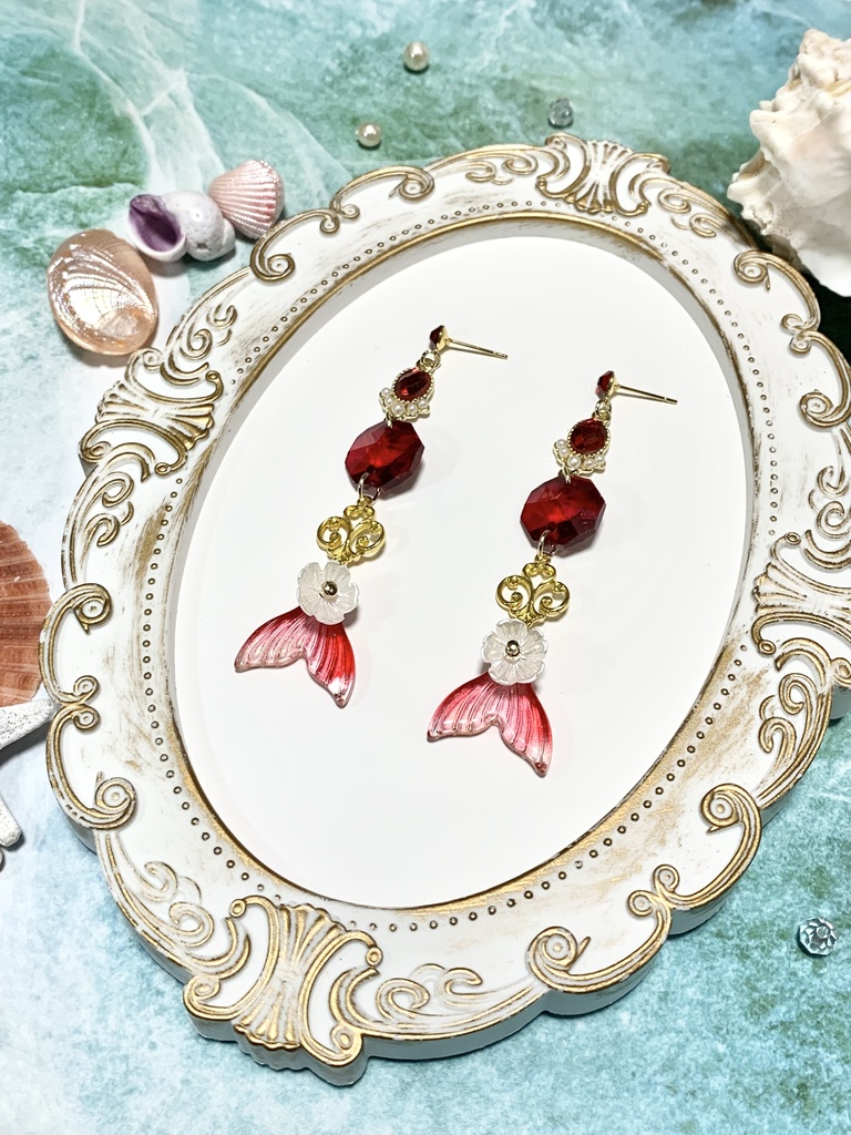 マーメイドのオクタゴンの宝石ピアス