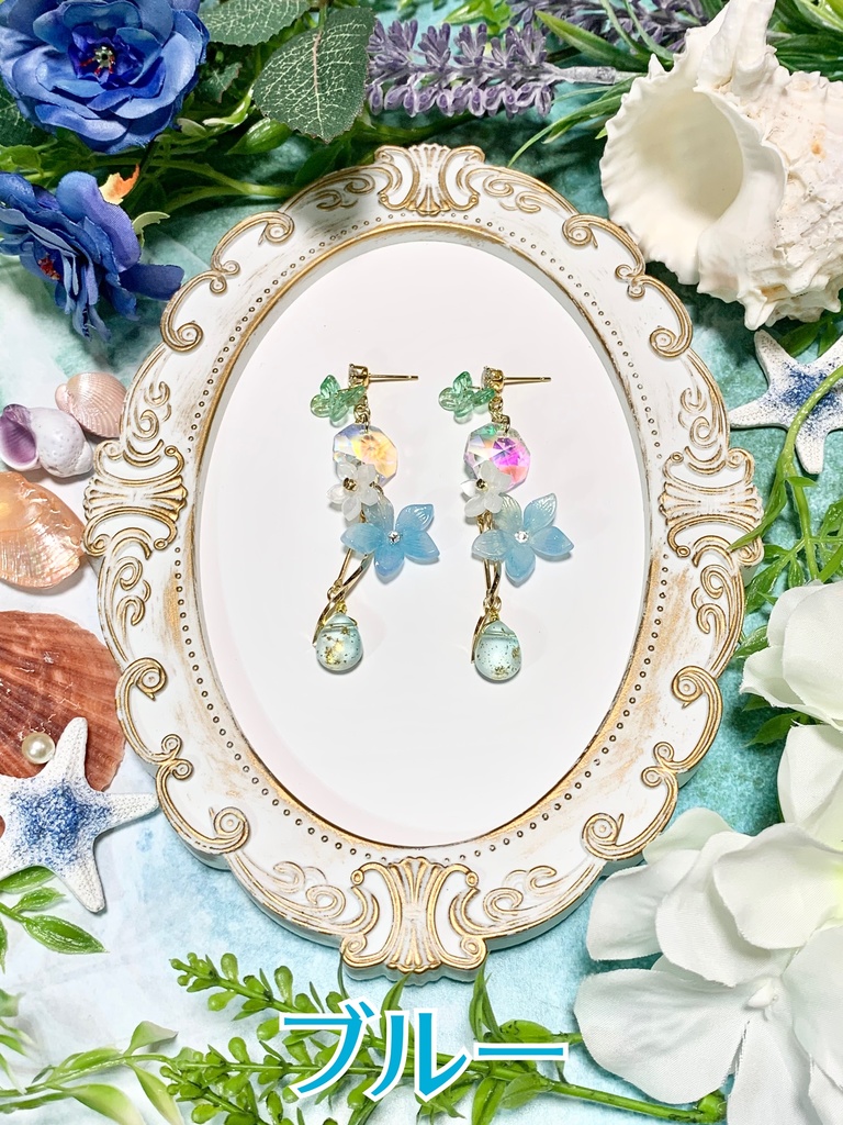 蝶が舞う花の蜜ピアス