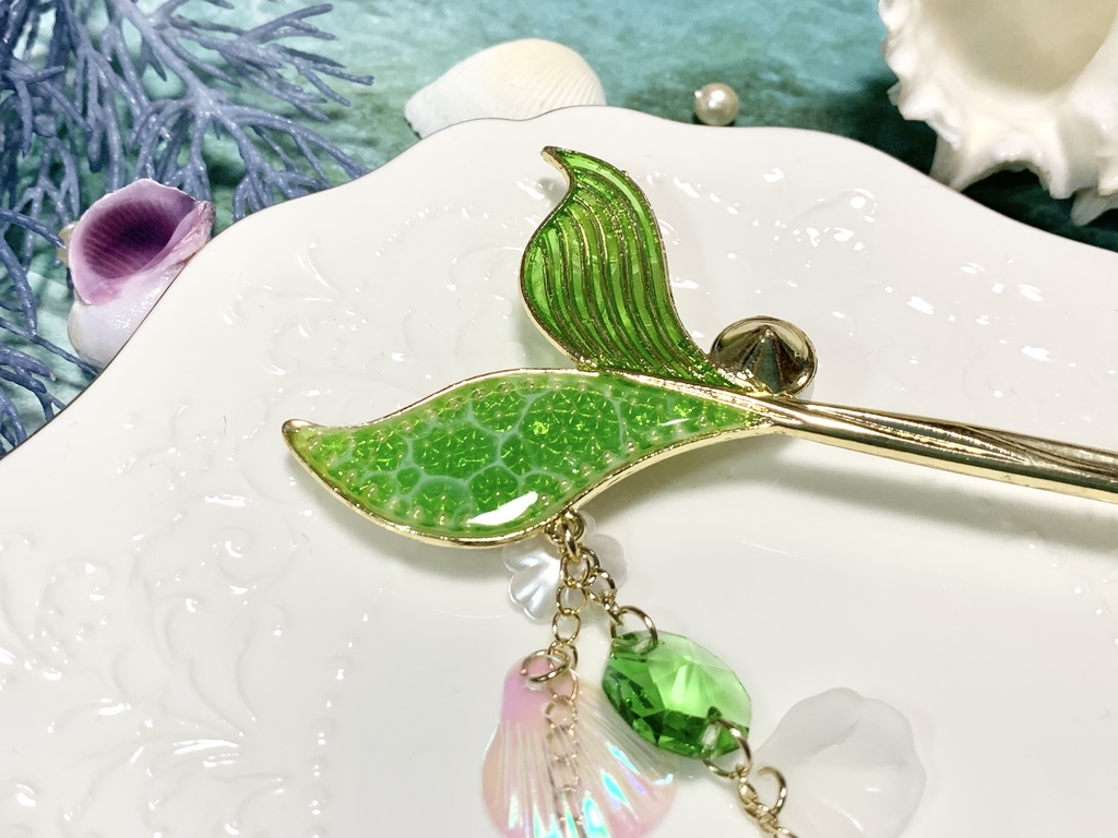 花飾りの尾ひれかんざし