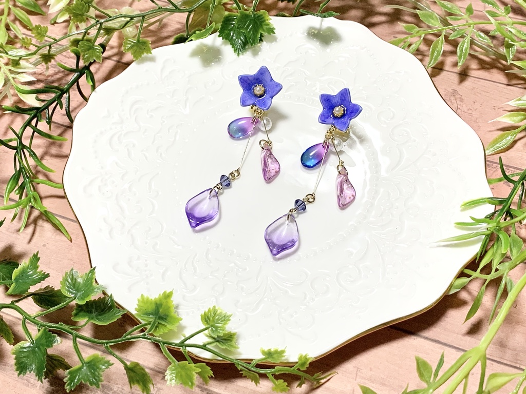 桔梗の雫 ピアス・イヤリング