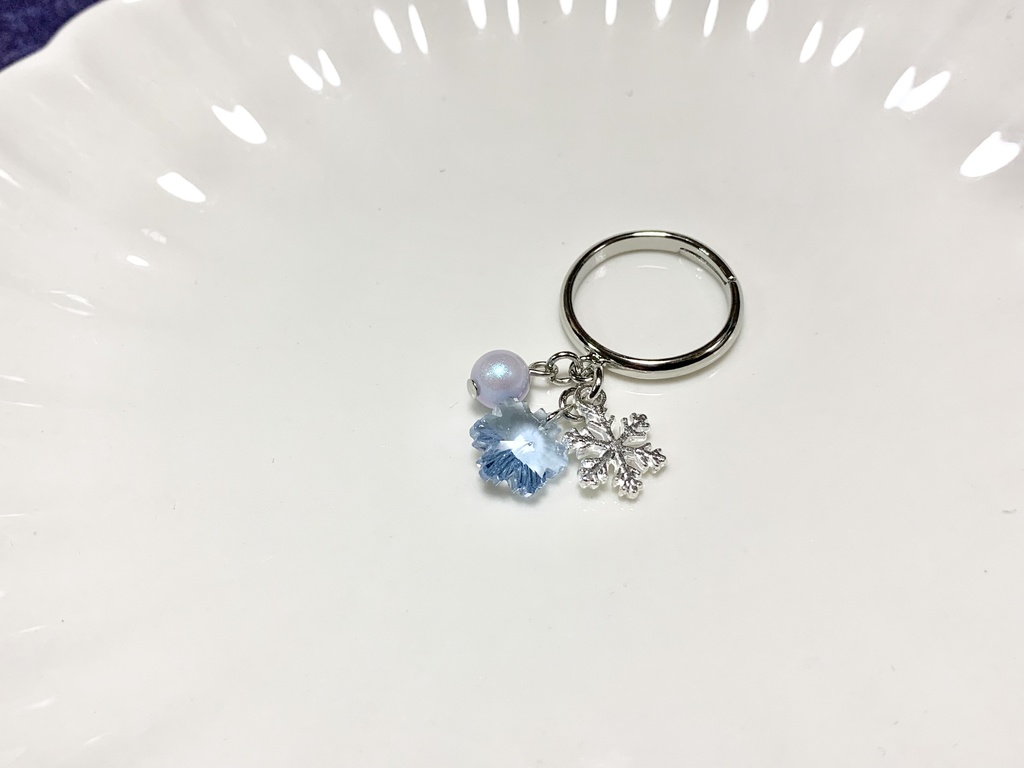 雪の結晶リング