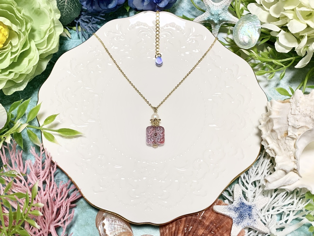 花柄ガラスの香水瓶ネックレス