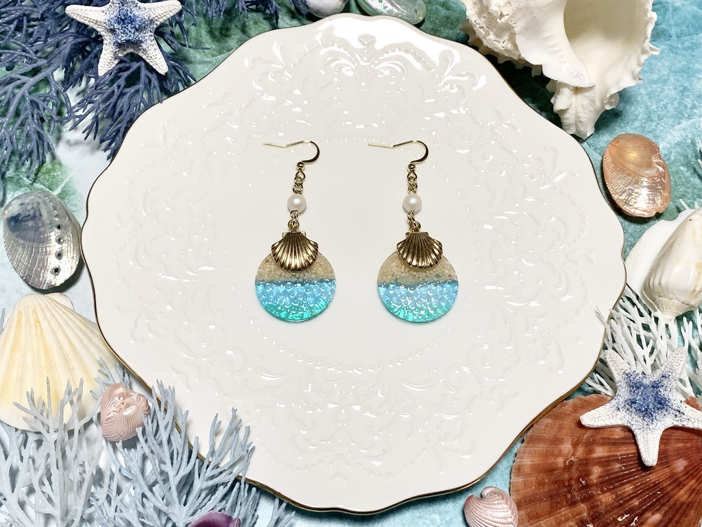 細波のイヤーアクセサリー