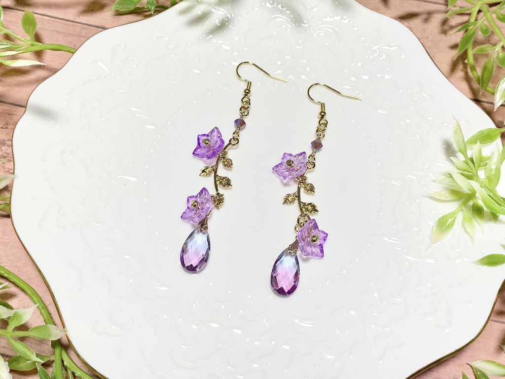 流れる桔梗イヤーアクセサリー