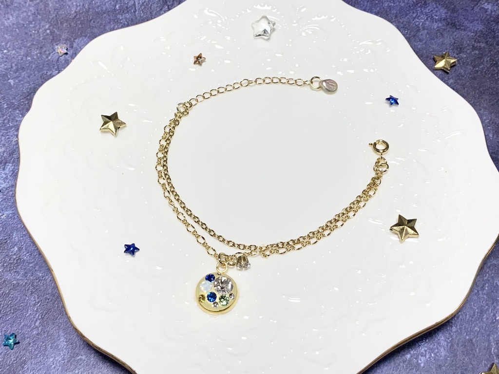 星屑を集めたブレスレット
