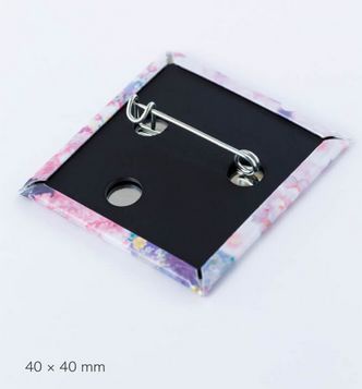 ハシビロコウはばたき 缶バッジ