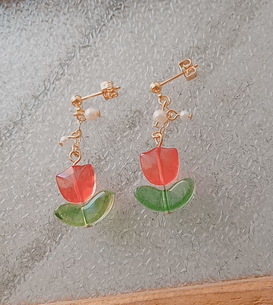 🌷チューリップ🌷のピアス