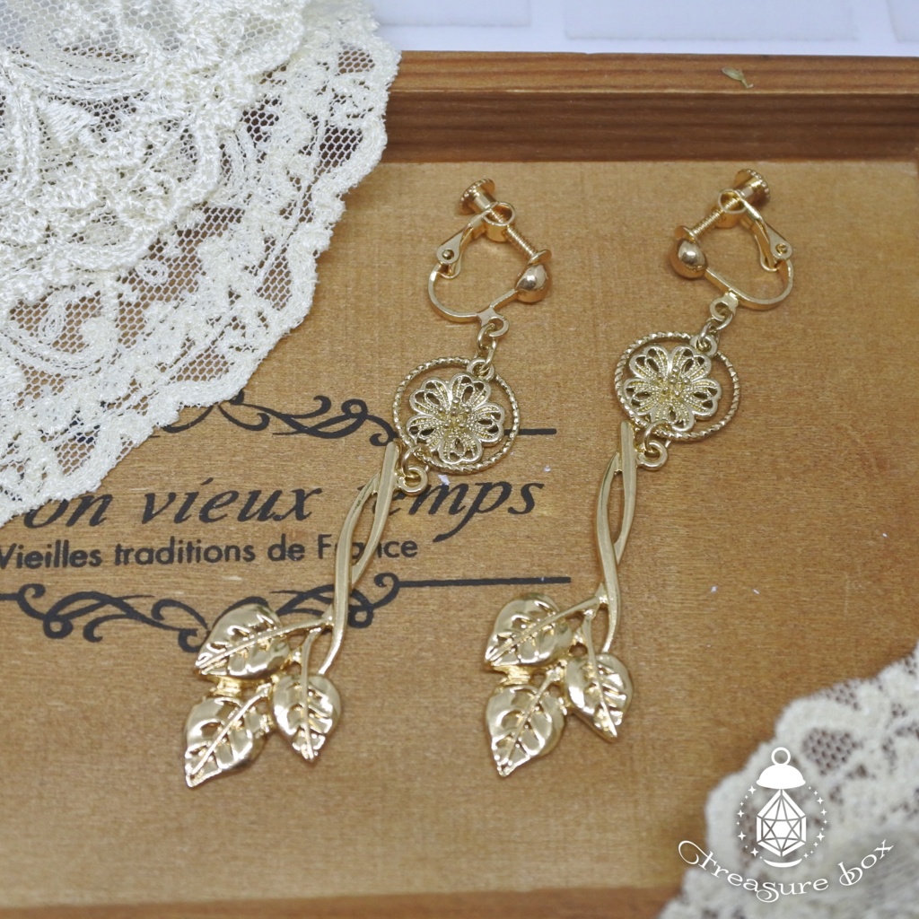 Flowering ピアス/イヤリング
