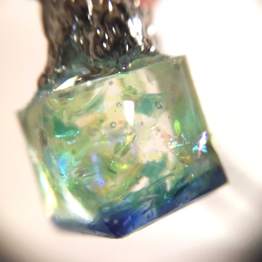 リス/うさぎのキューブネックレス