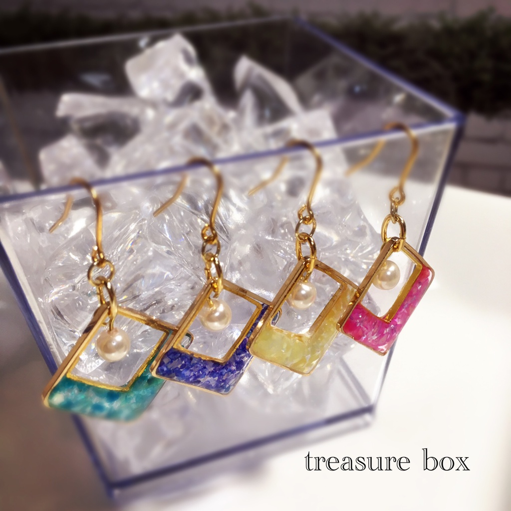 <ピンク>スクエア*シェルピアス/イヤリング