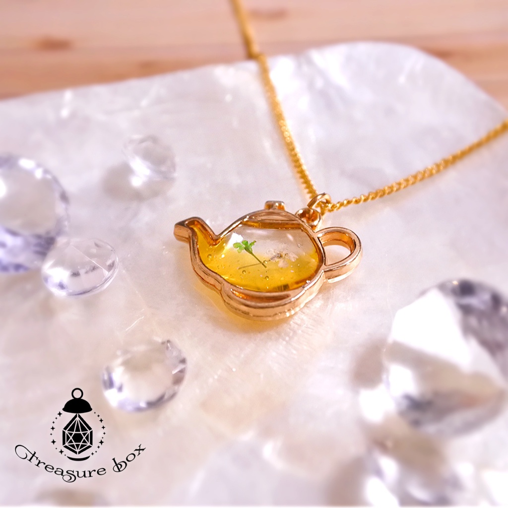 ハーブティネックレス