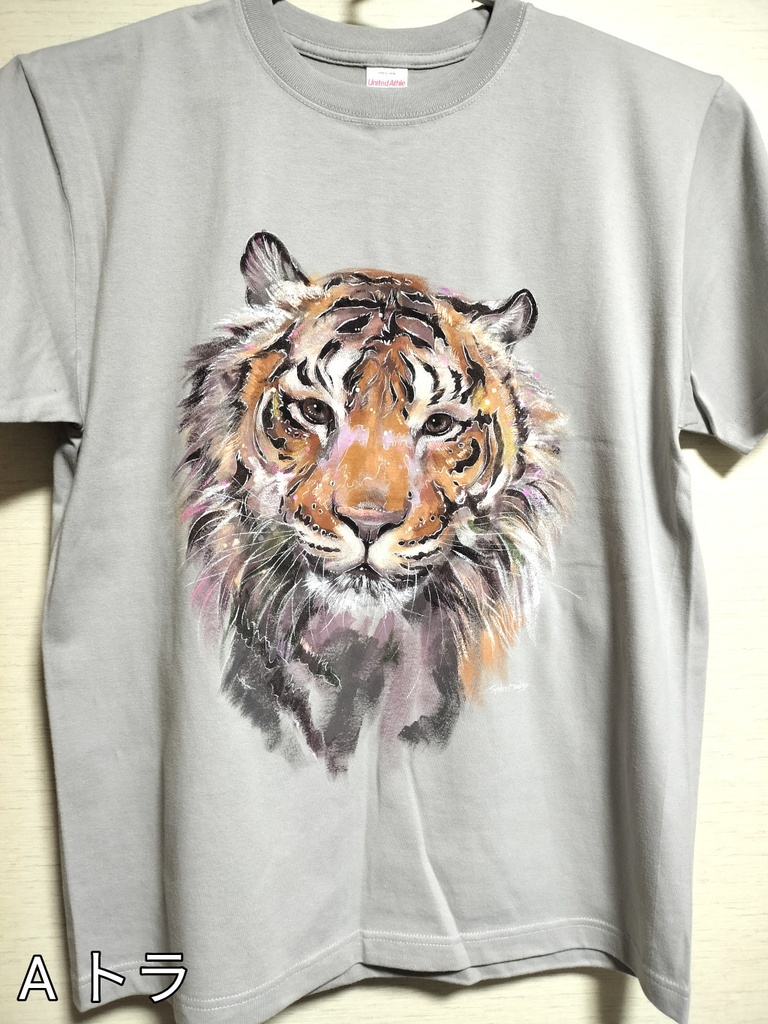 手描きTシャツ