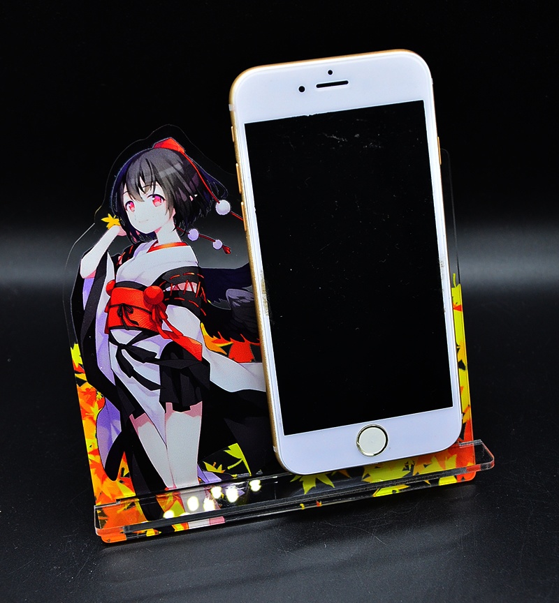 自家製アクリルスマホスタンド「射命丸v2」