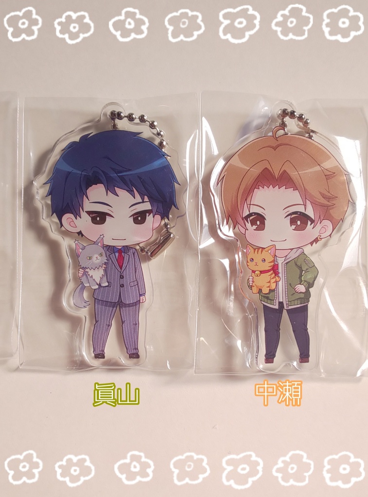 ぬいぐるみ抱っこアクキー