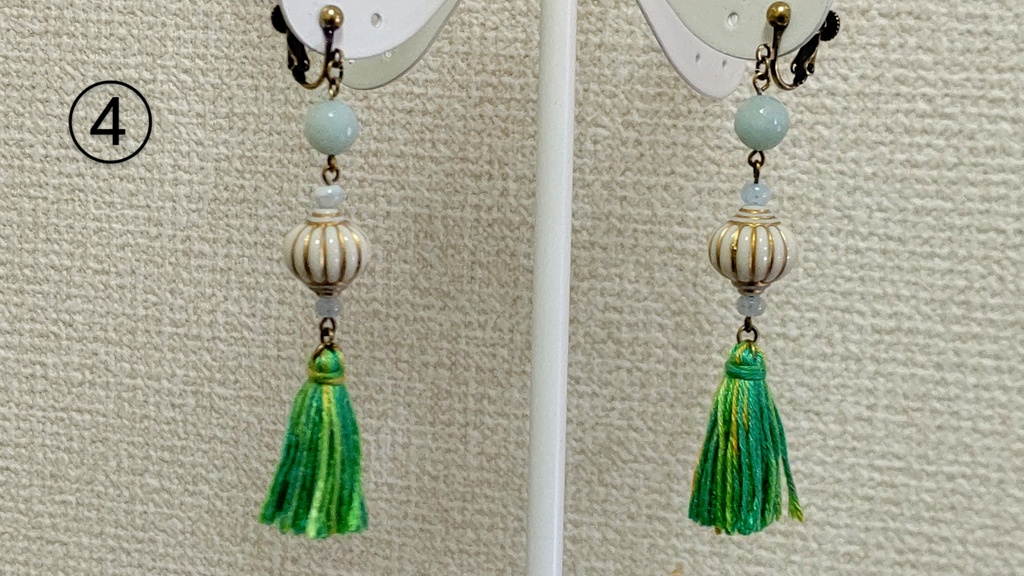 タッセルイヤリング・ピアス