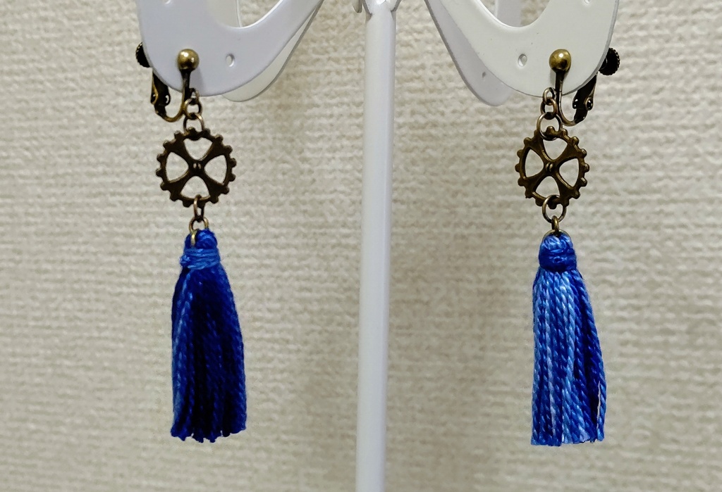 タッセル(歯車) イヤリング・ピアス