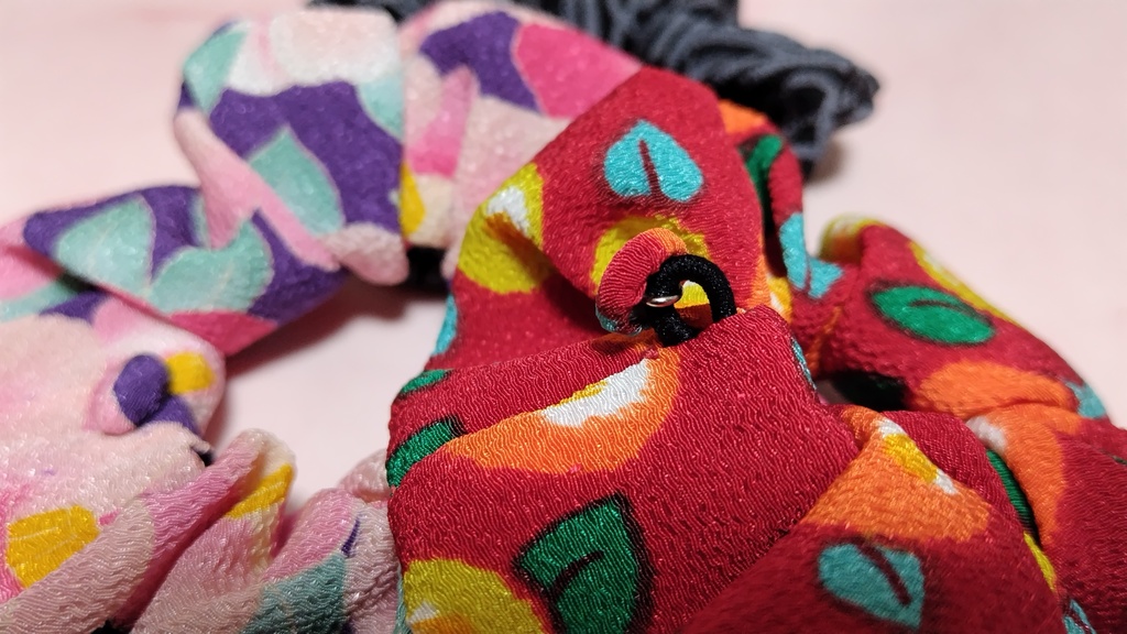 和柄ちりめんシュシュ