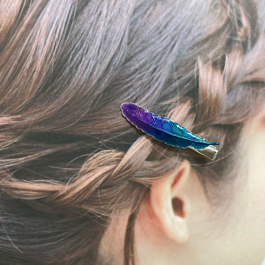 ラキオイメージのヘアクリップ