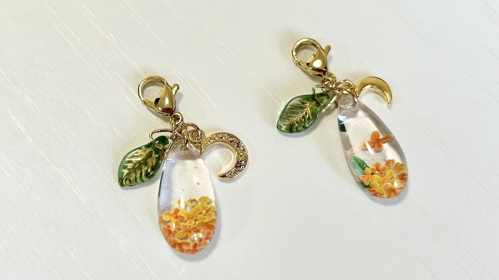 月島概念お花チャーム