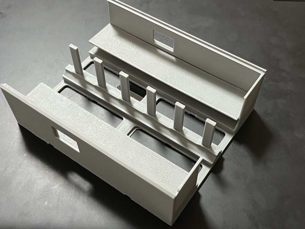 TS2201 対向式ホーム1