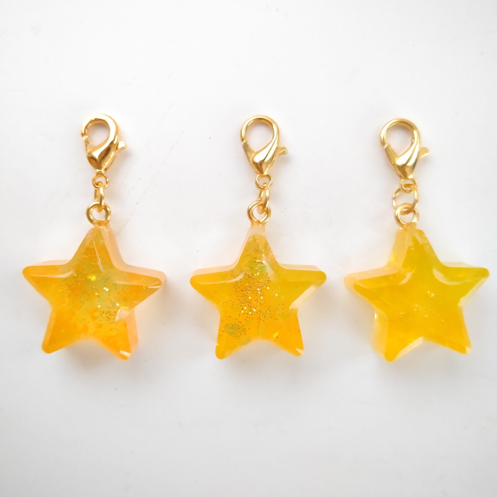 「星満ちる海に願いをわたして」フィガロ アクスタキーホルダー