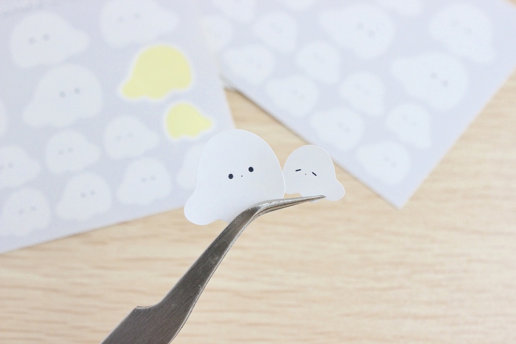 おばけちゃんフチなしシール