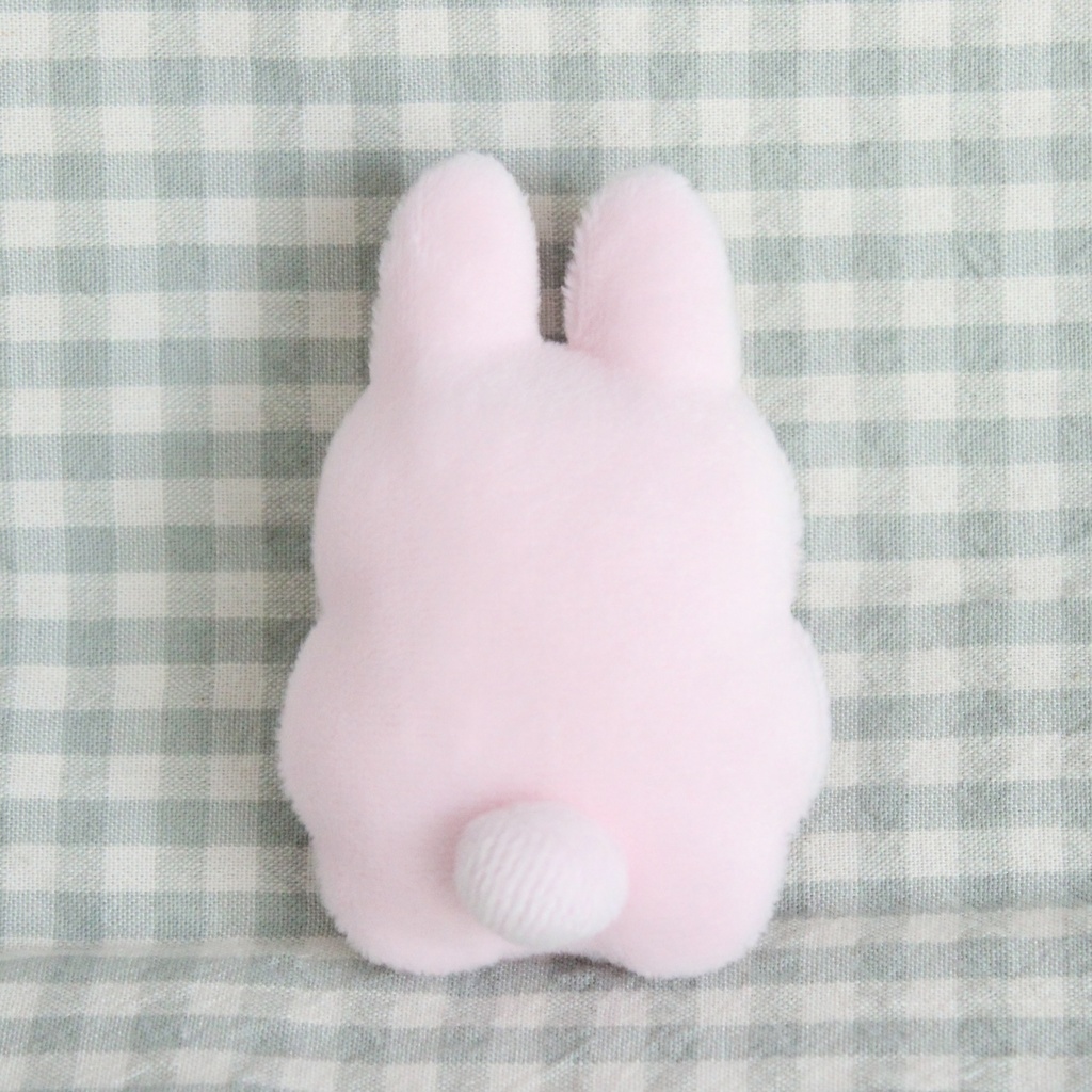 ピンクうさぎぬいぐるみ