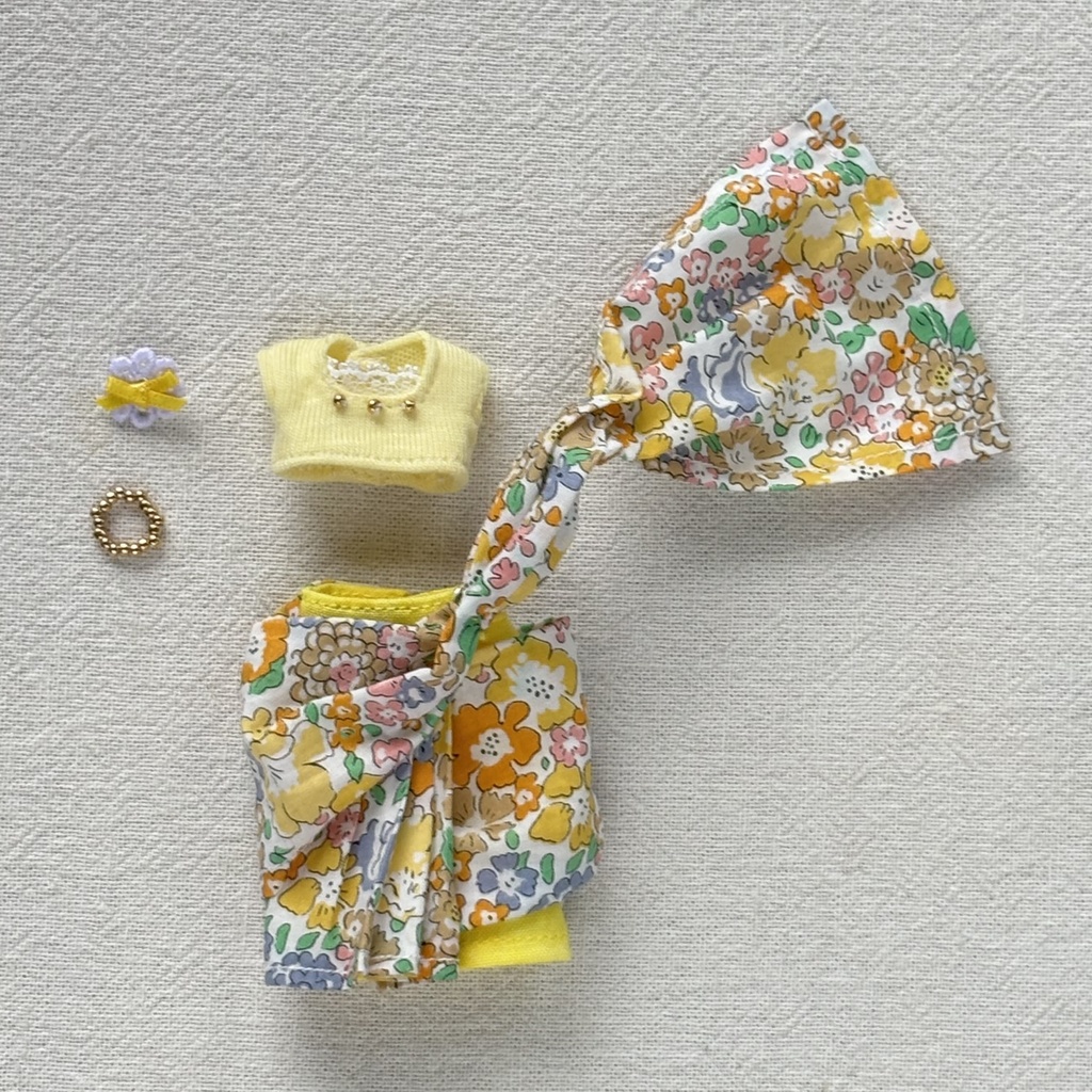 AIlex Sally yellow