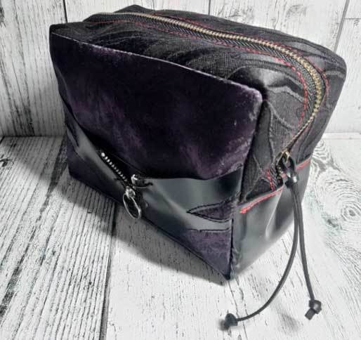 水着ベリアルイメージポーチ