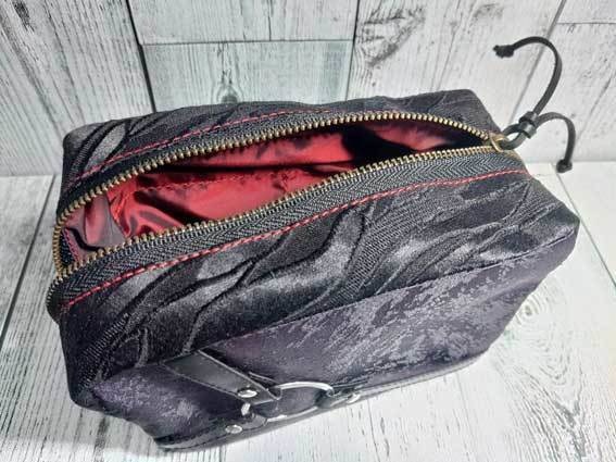 水着ベリアルイメージポーチ