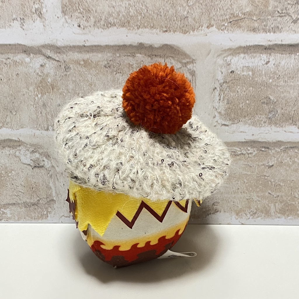 ふわふわポンポンベレー帽