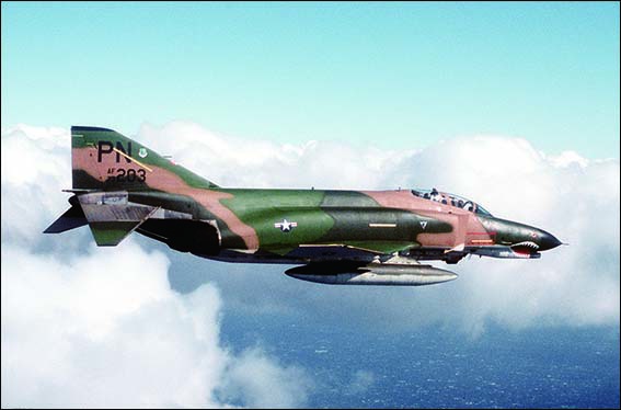 F4　ファントムⅡタペストリー