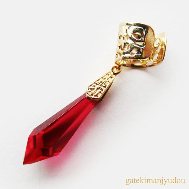 ハーツラビュル寮イメージ◆イヤーカフス