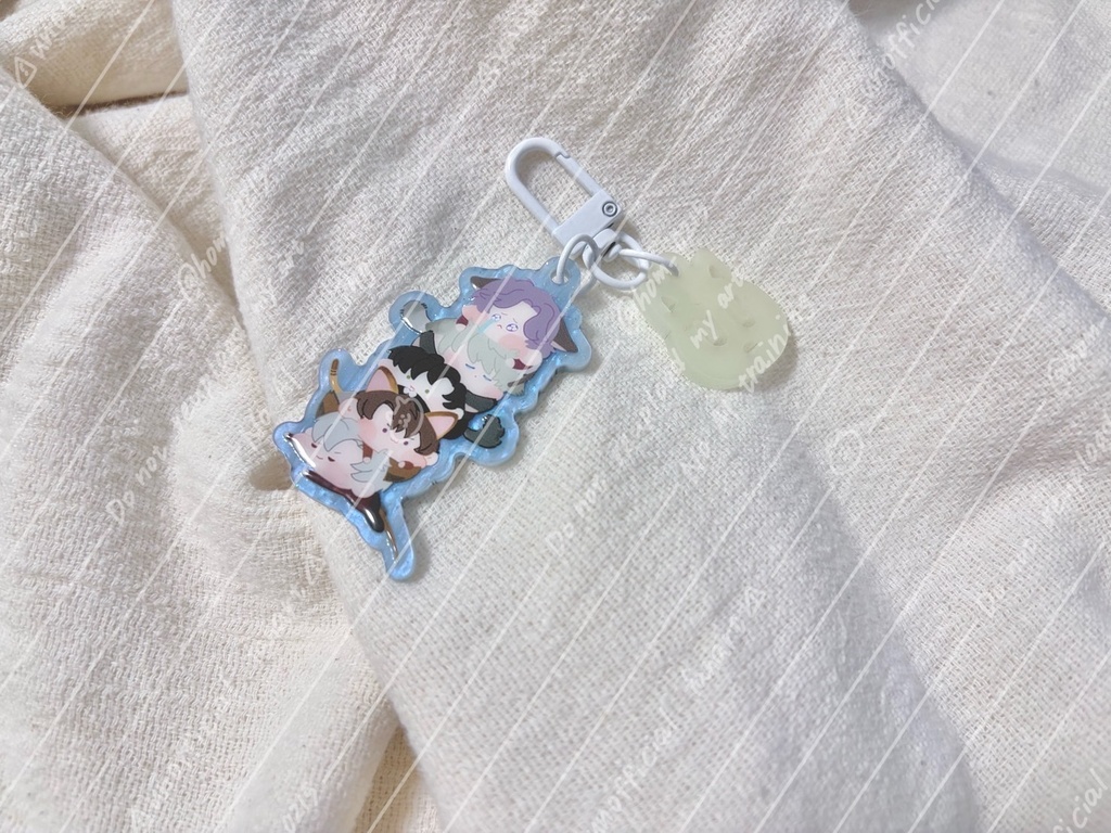 【通頒限定】ネコタワーアクキー（ラムネマーブル板）　蓄光チャーム付